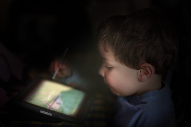 Picture from Tech Savvy Dads Keep Electronics on a Leash